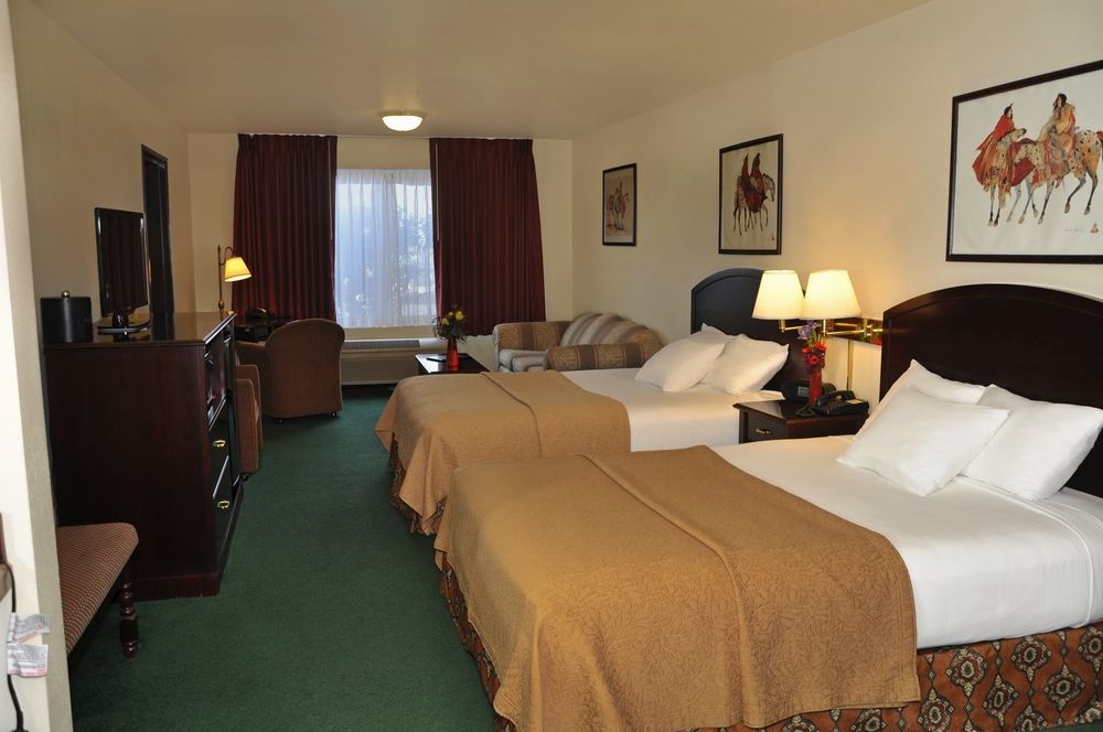 Oxford Suites Hermiston Exterior foto