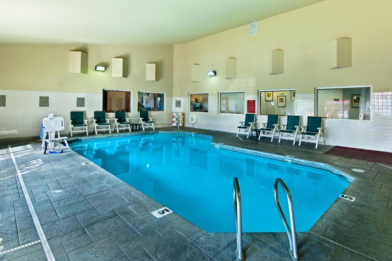 Oxford Suites Hermiston Exterior foto
